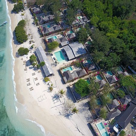 Avia Villa Resort Gili Meno Exterior photo