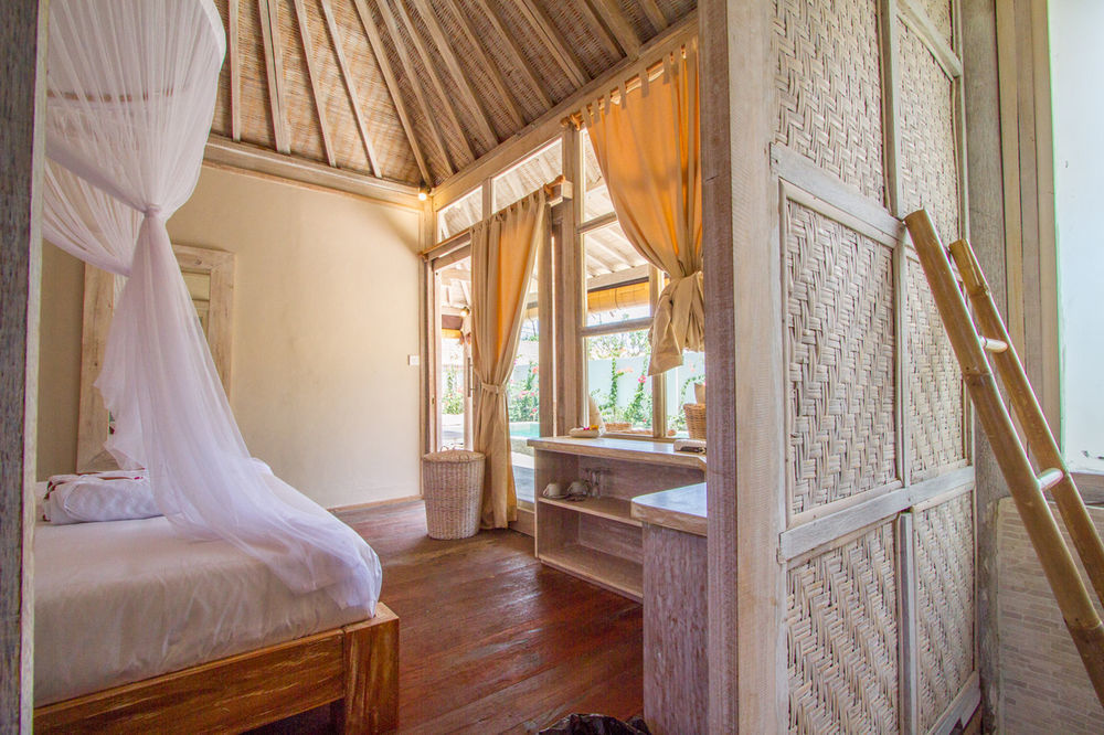 Avia Villa Resort Gili Meno Exterior photo