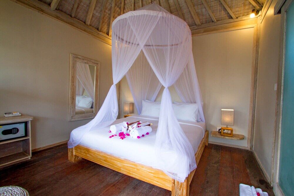 Avia Villa Resort Gili Meno Exterior photo